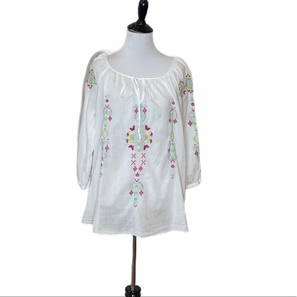 Johnny Was 3J Workshop Embroidery blouse Size Medium